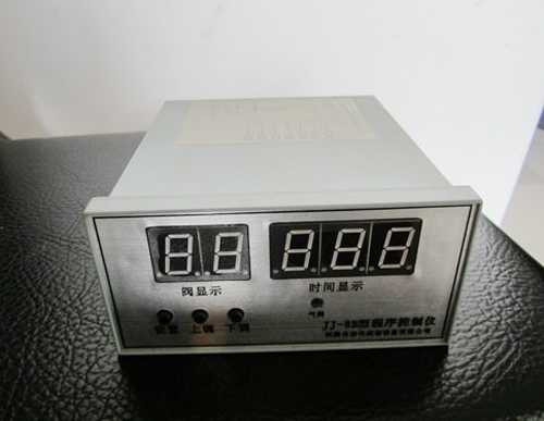 風(fēng)機(jī)電機(jī)電控箱脈沖控制儀